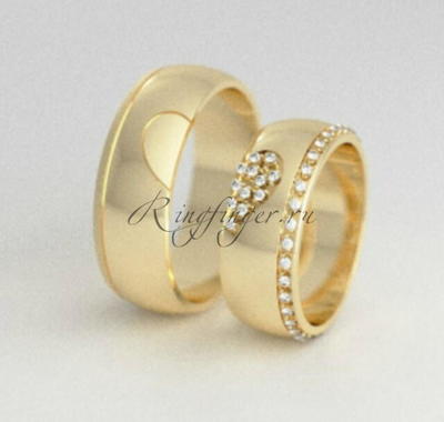 Свадебные кольца с половинками сердец