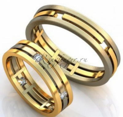 Парные кольца для свадьбы с камнями и в форме трех параллельных полосок