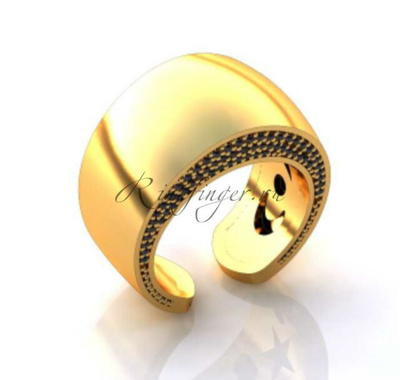 Необычной формы широкое кольцо для венчания с разной толщиной и разрывом