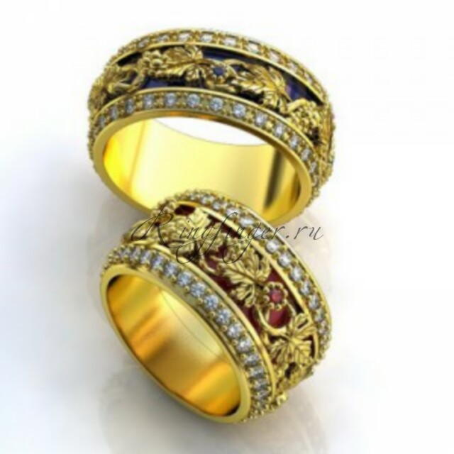 Ажурное кольцо для свадьбы с двумя видами камней и узором в виде листьев