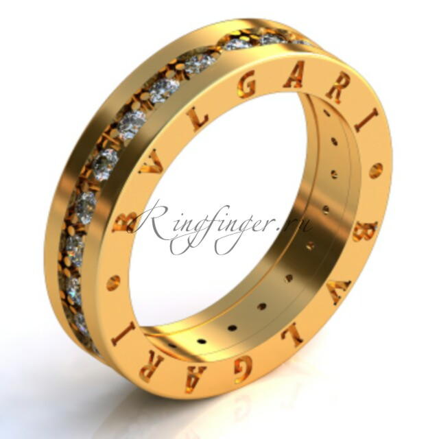 Узкие брендовые кольца для свадьбы с надписью на ребре и рядом драгоценных камней на поверхности