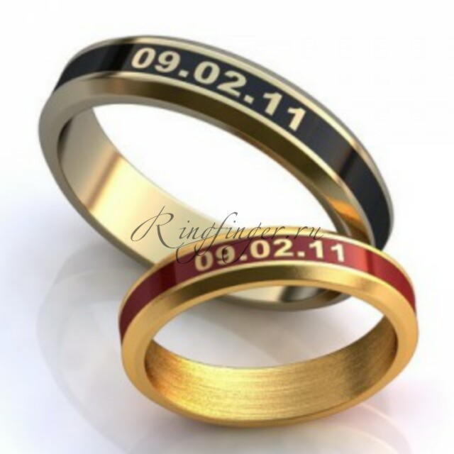 Узкие кольца для венчания с эмалью и памятной датой на поверхности