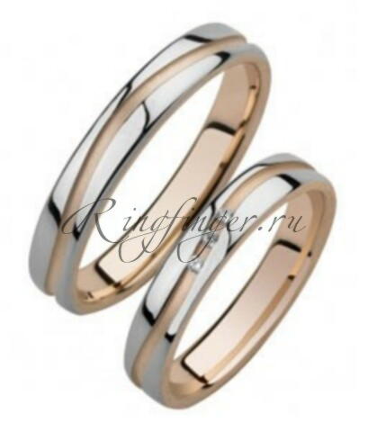 Парные кольца для венчания с выгнутой вдавленной полоской
