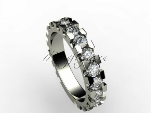 Узкое венчальное кольцо в виде шестеренки с бриллиантами